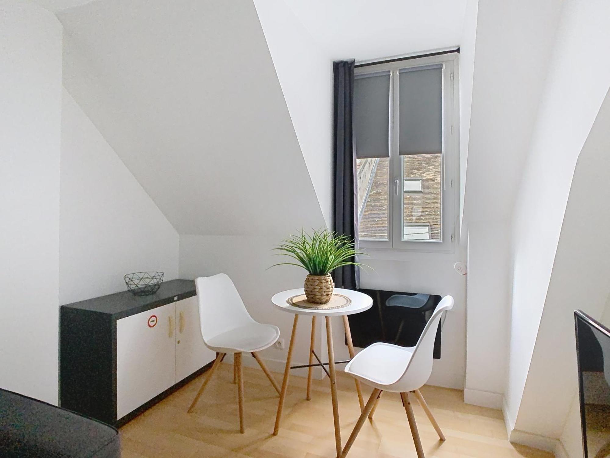 Le Briais Appartement Melun Buitenkant foto