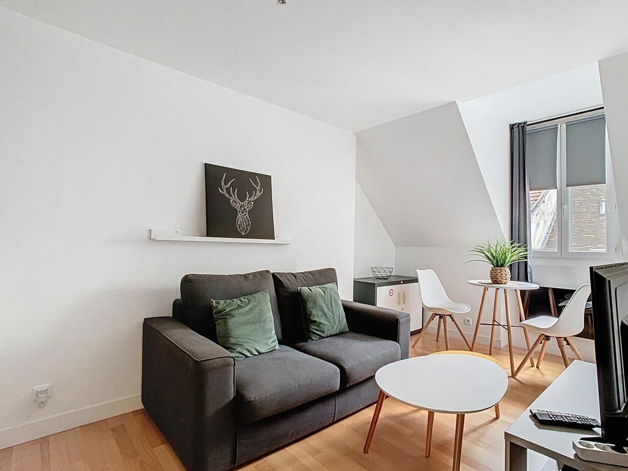 Le Briais Appartement Melun Buitenkant foto